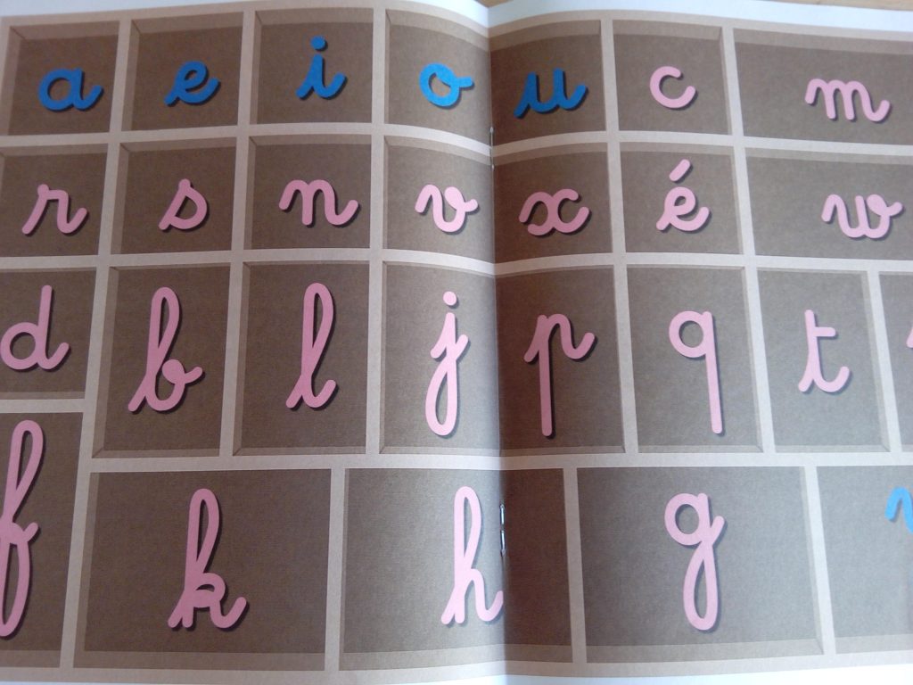 alphabet mobile montessori